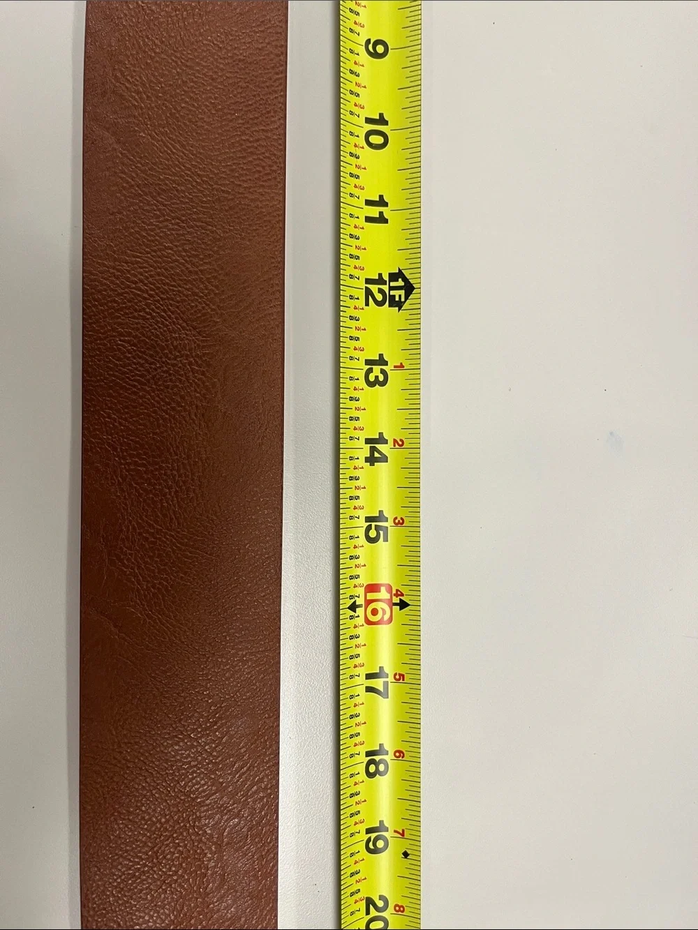 Source Unknown Brown Faux Leather Belt with Round Gold Buckle S/M